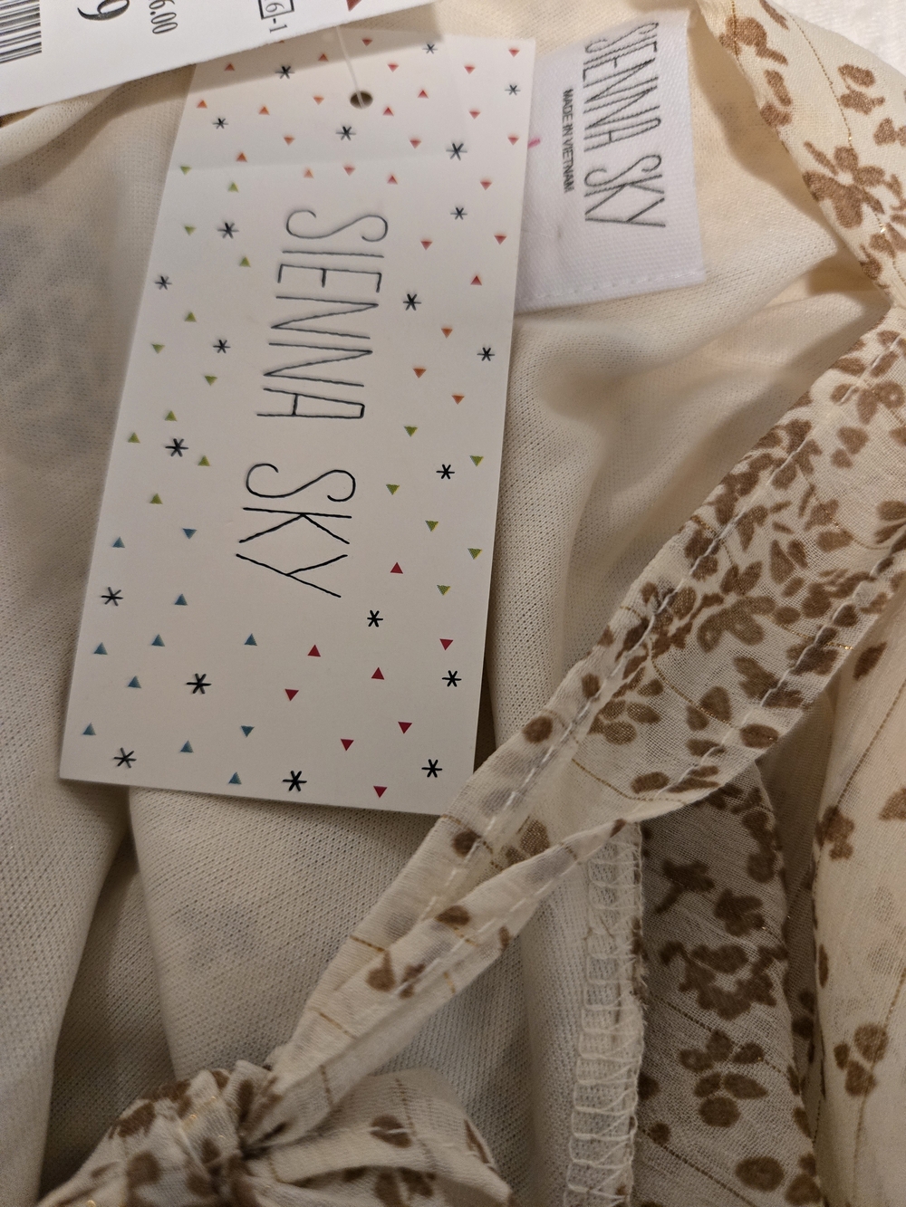 NWT Sienna Sky Cream Floral Smocked V-Neck Midi Dress - Picture 4 of 9